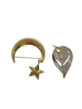 Vintage Signed Vittorio Gold Tone Leaf Brooch With Rhinestones & Mother Of Pearl